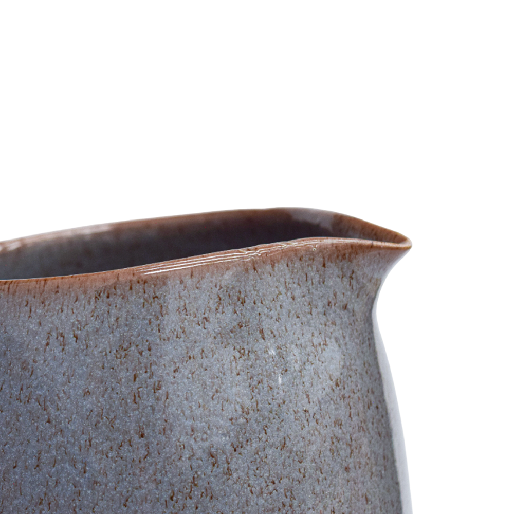 Pitcher / Taam