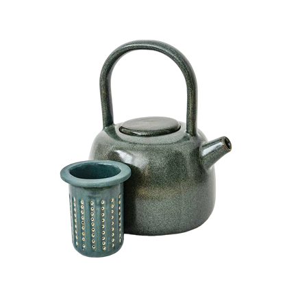 Teapot / Selva