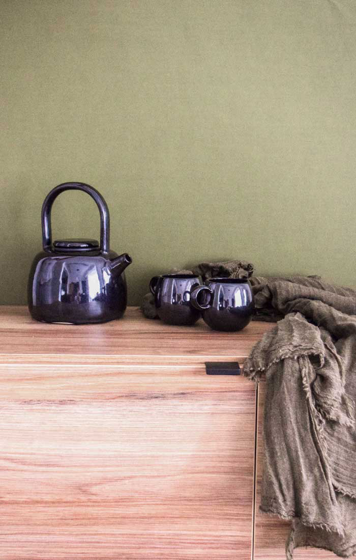 Teapot / Obsidiana